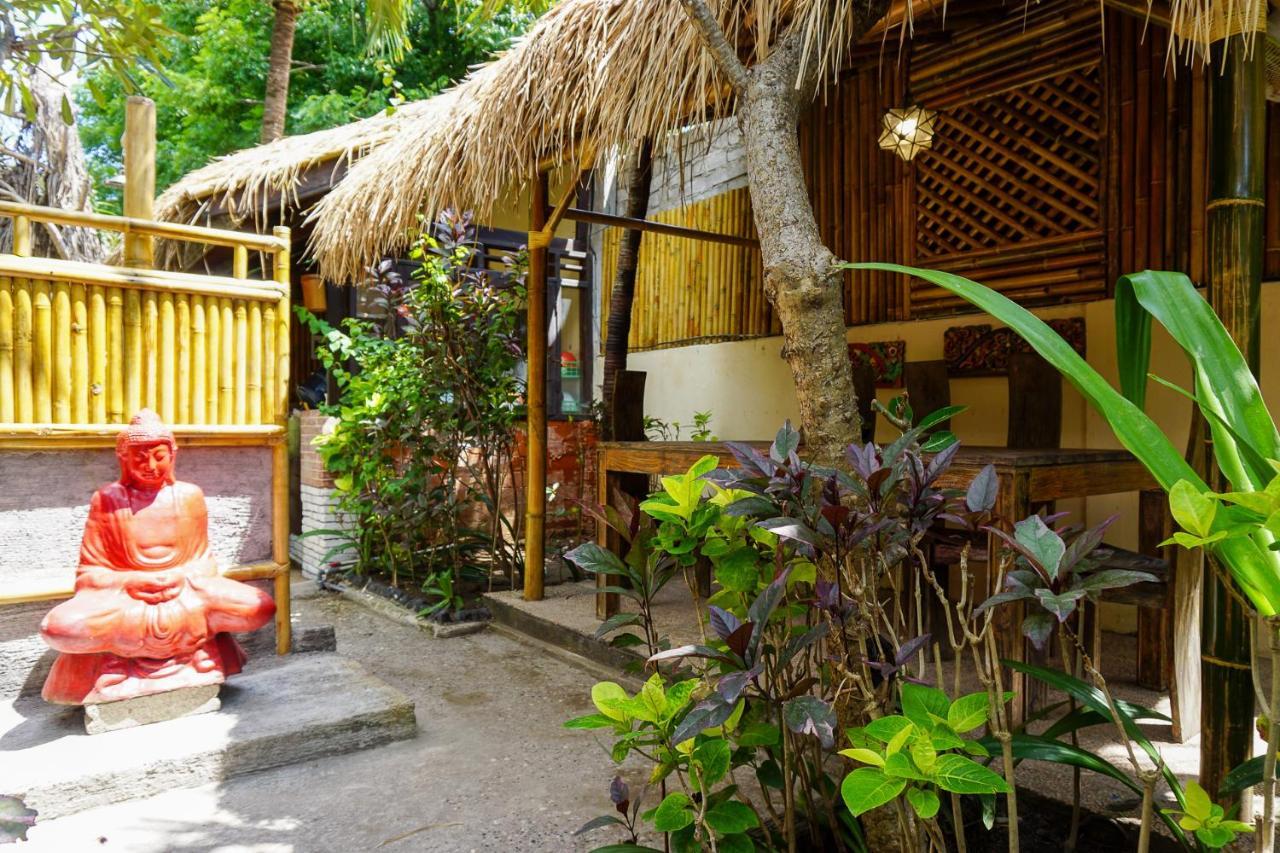 Puri Hondje Hotel Gili Trawangan Exterior photo